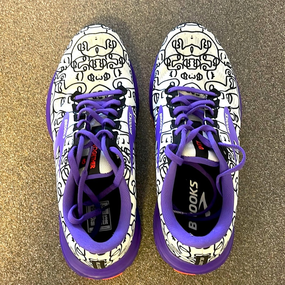Brooks Launch 7